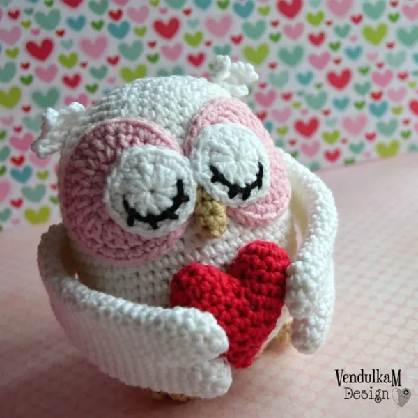 Crochet Owl Pattern for Valentine’s Day