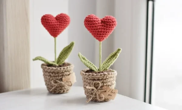 Crochet Plant Pattern – Red Heart Valentine Design Easy DIY