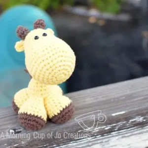 Pocket Giraffe Crochet Amigurumi Pattern – Easy & Adorable