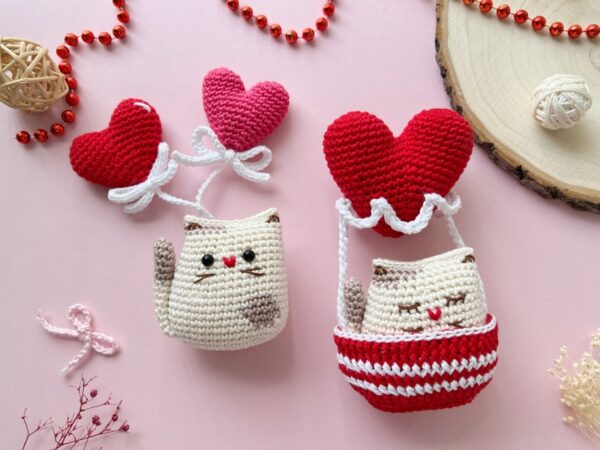 Valentine’s Crochet Gift Pattern - Dogs, Cats And Hearts