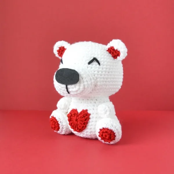 Valentines Day Teddy Bear – Crochet Pattern for DIY Gift