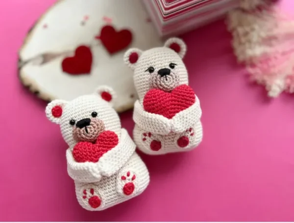 Valentine’s Gift Teddy Bear Crochet Pattern