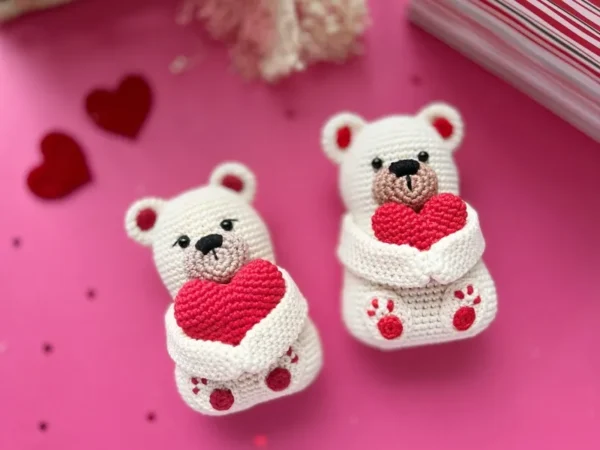 Valentine’s Gift Teddy Bear Crochet Pattern