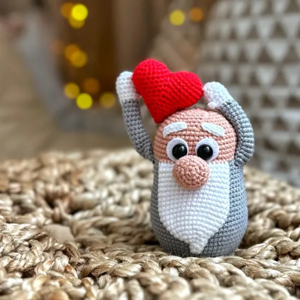 Gnome Valentine | Beginner-Friendly Crochet Pattern